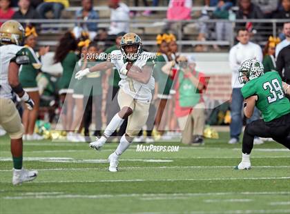 Thumbnail 3 in DeSoto vs. Carroll (UIL 6A Division 1 Region 1 Area) photogallery.
