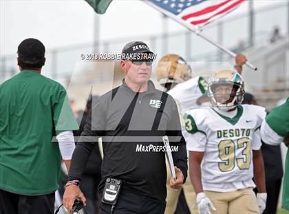 Thumbnail 1 in DeSoto vs. Carroll (UIL 6A Division 1 Region 1 Area) photogallery.