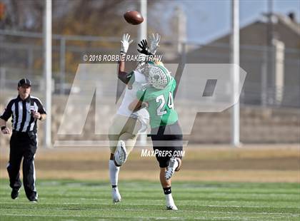 Thumbnail 2 in DeSoto vs. Carroll (UIL 6A Division 1 Region 1 Area) photogallery.