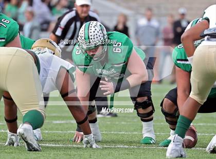 Thumbnail 2 in DeSoto vs. Carroll (UIL 6A Division 1 Region 1 Area) photogallery.