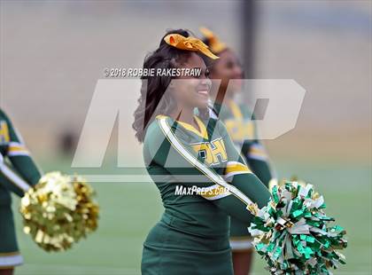 Thumbnail 2 in DeSoto vs. Carroll (UIL 6A Division 1 Region 1 Area) photogallery.
