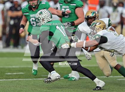 Thumbnail 2 in DeSoto vs. Carroll (UIL 6A Division 1 Region 1 Area) photogallery.