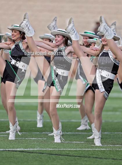 Thumbnail 3 in DeSoto vs. Carroll (UIL 6A Division 1 Region 1 Area) photogallery.