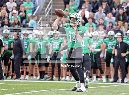 Thumbnail 2 in DeSoto vs. Carroll (UIL 6A Division 1 Region 1 Area) photogallery.