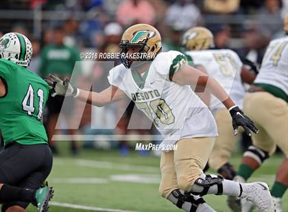 Thumbnail 2 in DeSoto vs. Carroll (UIL 6A Division 1 Region 1 Area) photogallery.