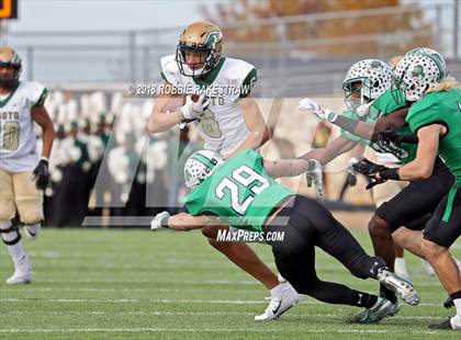 Thumbnail 2 in DeSoto vs. Carroll (UIL 6A Division 1 Region 1 Area) photogallery.
