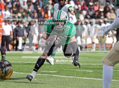 Thumbnail 2 in DeSoto vs. Carroll (UIL 6A Division 1 Region 1 Area) photogallery.