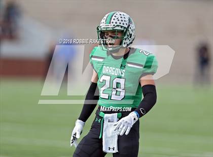 Thumbnail 2 in DeSoto vs. Carroll (UIL 6A Division 1 Region 1 Area) photogallery.