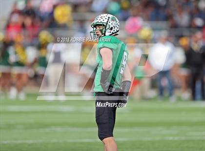 Thumbnail 3 in DeSoto vs. Carroll (UIL 6A Division 1 Region 1 Area) photogallery.