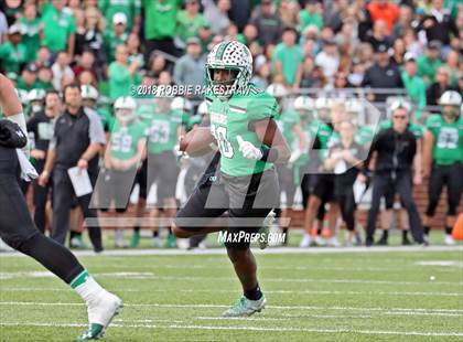 Thumbnail 2 in DeSoto vs. Carroll (UIL 6A Division 1 Region 1 Area) photogallery.