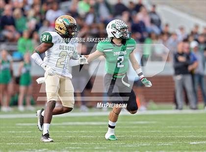 Thumbnail 3 in DeSoto vs. Carroll (UIL 6A Division 1 Region 1 Area) photogallery.