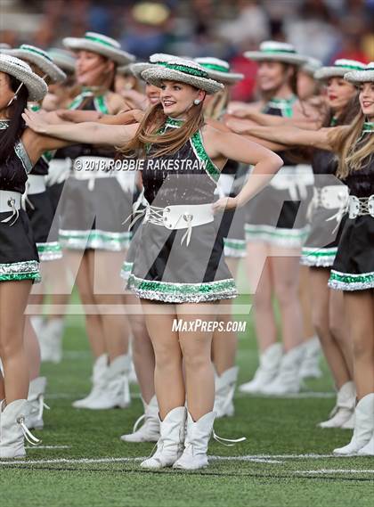 Thumbnail 2 in DeSoto vs. Carroll (UIL 6A Division 1 Region 1 Area) photogallery.
