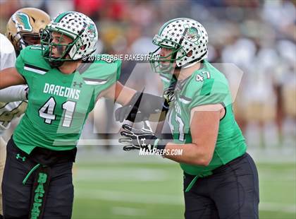 Thumbnail 1 in DeSoto vs. Carroll (UIL 6A Division 1 Region 1 Area) photogallery.