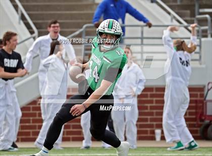 Thumbnail 3 in DeSoto vs. Carroll (UIL 6A Division 1 Region 1 Area) photogallery.