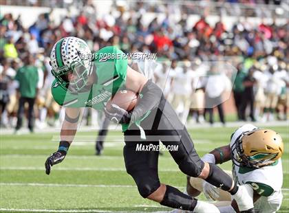 Thumbnail 1 in DeSoto vs. Carroll (UIL 6A Division 1 Region 1 Area) photogallery.