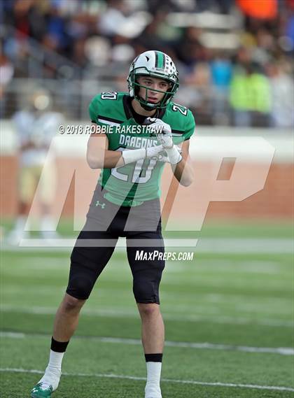 Thumbnail 3 in DeSoto vs. Carroll (UIL 6A Division 1 Region 1 Area) photogallery.