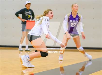 Thumbnail 2 in Oakley @ Southwestern Heights photogallery.