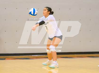 Thumbnail 1 in Oakley @ Southwestern Heights photogallery.