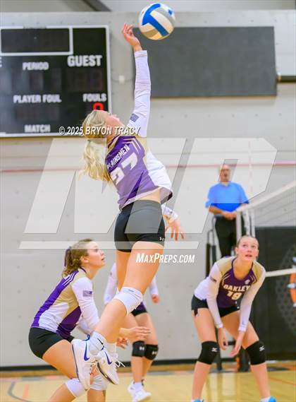 Thumbnail 3 in Oakley @ Southwestern Heights photogallery.