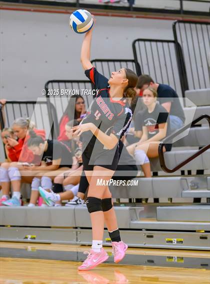 Thumbnail 1 in Oakley @ Southwestern Heights photogallery.