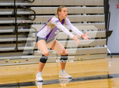 Thumbnail 1 in Oakley @ Southwestern Heights photogallery.