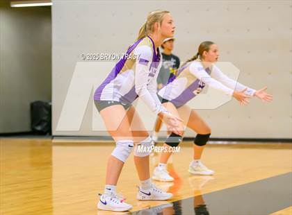 Thumbnail 2 in Oakley @ Southwestern Heights photogallery.