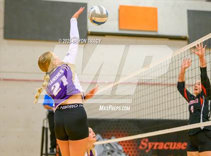 Thumbnail 2 in Oakley @ Southwestern Heights photogallery.