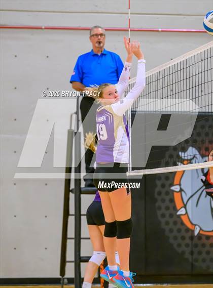 Thumbnail 2 in Oakley @ Southwestern Heights photogallery.