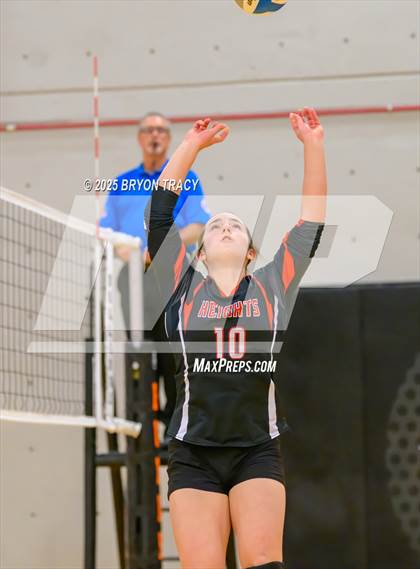 Thumbnail 2 in Oakley @ Southwestern Heights photogallery.