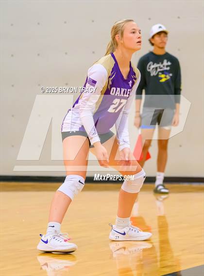 Thumbnail 2 in Oakley @ Southwestern Heights photogallery.