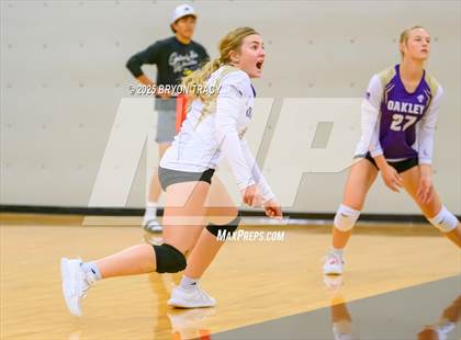 Thumbnail 1 in Oakley @ Southwestern Heights photogallery.