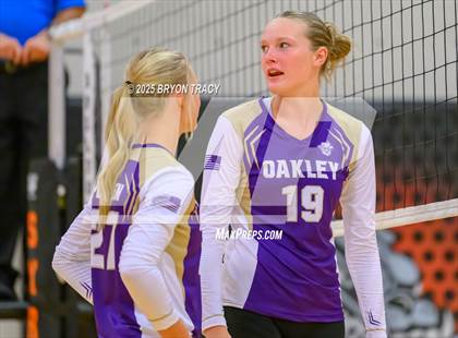 Thumbnail 1 in Oakley @ Southwestern Heights photogallery.