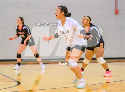 Thumbnail 2 in Oakley @ Southwestern Heights photogallery.