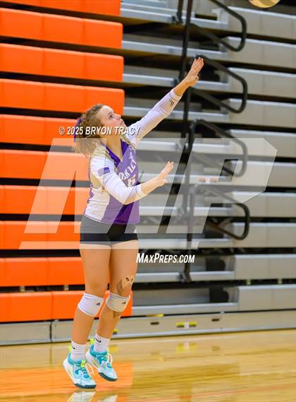 Thumbnail 3 in Oakley @ Southwestern Heights photogallery.