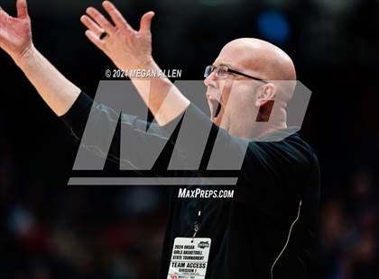 Thumbnail 3 in Olmsted Falls vs. Springboro (OHSAA Division 1 Final) photogallery.