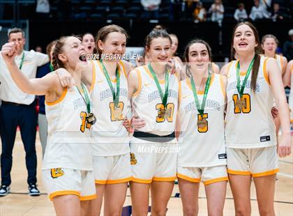 Thumbnail 3 in Olmsted Falls vs. Springboro (OHSAA Division 1 Final) photogallery.