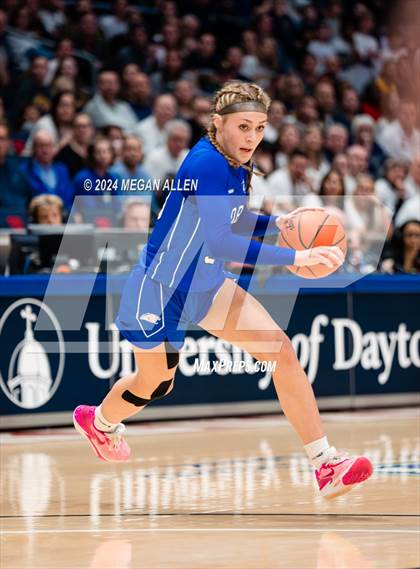 Thumbnail 3 in Olmsted Falls vs. Springboro (OHSAA Division 1 Final) photogallery.