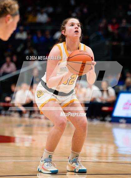 Thumbnail 3 in Olmsted Falls vs. Springboro (OHSAA Division 1 Final) photogallery.