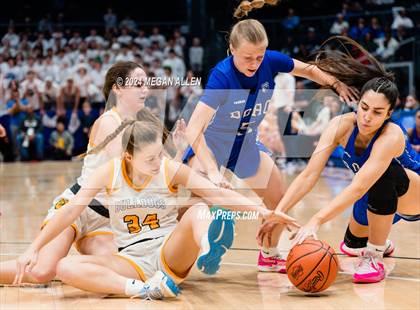 Thumbnail 1 in Olmsted Falls vs. Springboro (OHSAA Division 1 Final) photogallery.