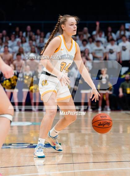 Thumbnail 2 in Olmsted Falls vs. Springboro (OHSAA Division 1 Final) photogallery.