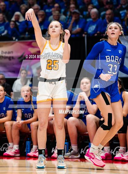Thumbnail 1 in Olmsted Falls vs. Springboro (OHSAA Division 1 Final) photogallery.