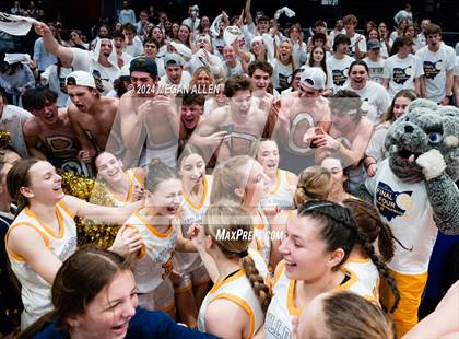 Thumbnail 3 in Olmsted Falls vs. Springboro (OHSAA Division 1 Final) photogallery.