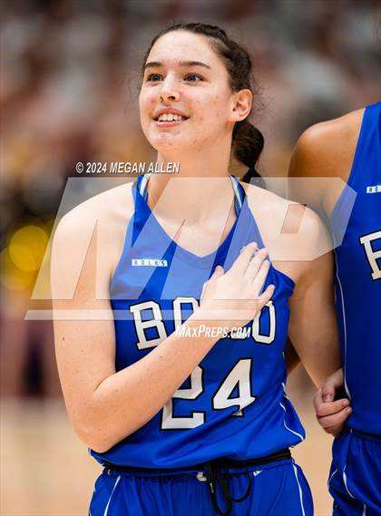 Thumbnail 1 in Olmsted Falls vs. Springboro (OHSAA Division 1 Final) photogallery.