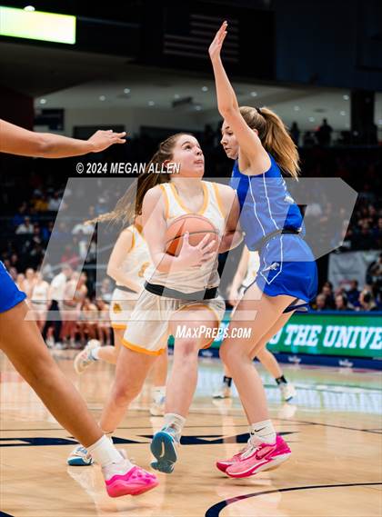 Thumbnail 1 in Olmsted Falls vs. Springboro (OHSAA Division 1 Final) photogallery.