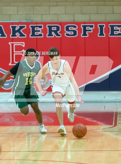 Thumbnail 2 in West vs. Liberty (Ralph Krave Memorial Tournament) photogallery.