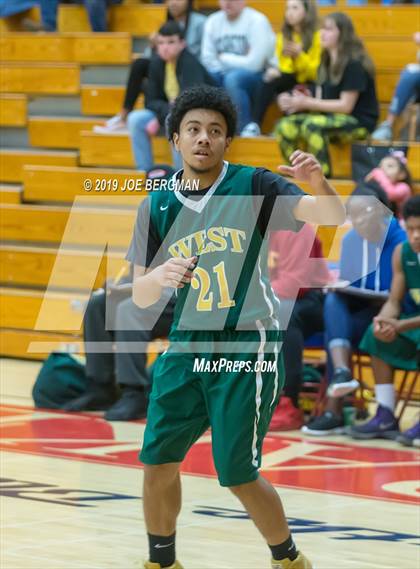 Thumbnail 1 in West vs. Liberty (Ralph Krave Memorial Tournament) photogallery.