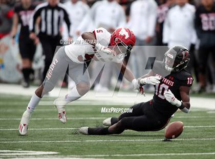Thumbnail 3 in North Shore vs. Lake Travis (UIL 6A Semifinal) photogallery.