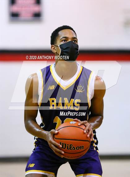 Thumbnail 2 in Word of God Christian Academy vs Raleigh Christian Academy (The BIG H.I.T. Holiday Invitational) photogallery.