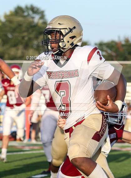 Thumbnail 2 in Terrebonne @ E. D. White(Scrimmage) photogallery.