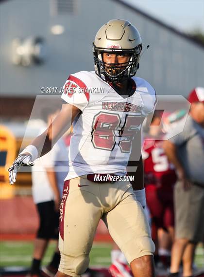 Thumbnail 2 in Terrebonne @ E. D. White(Scrimmage) photogallery.